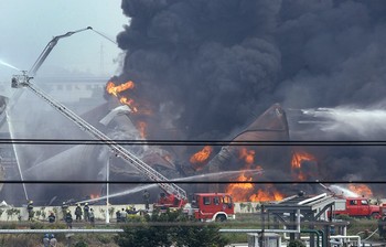 На химическом заводе в провинции Чжэцзян произошли три сильных взрыва. 19 октября 2009 год. Фото с epochtimes.com