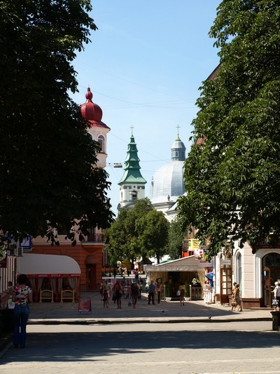 Улицы Тернополя. Август 2009 год. Фото: Владимир Ясинский