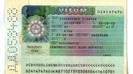 Для шенгенских виз у украинцев будут брать отпечатки пальцев