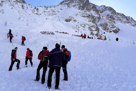 В Австрии под лавиной погибли пять человек: эксперты жалуются на невнимательность