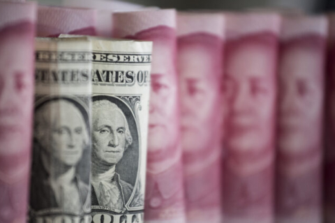 Росія знижує залежність від долара, покладаючись на китайський юань (ВІДЕО)