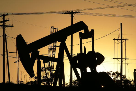 Цена на нефть поставила новый рекорд падения