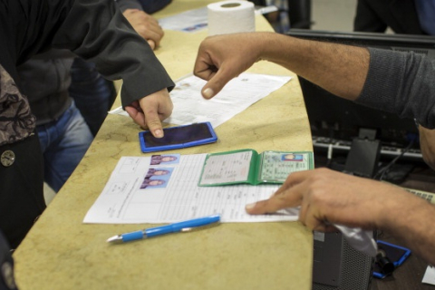 Украинцам уже начали печатать биометрические паспорта