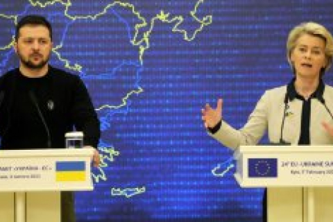 Зеленский и фон дер Ляйен обсудили новые санкции ЕС в отношении России