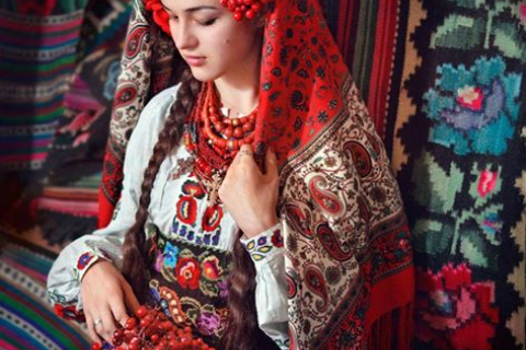 Украинские наряды в стиле «Тени забытых предков» от фотомастерской