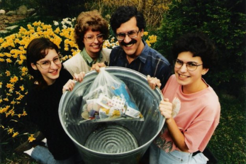 Семья Бургер за 20 лет ни разу не выносила мусор
