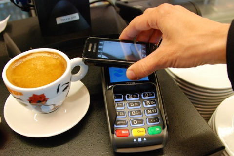 Українці зможуть відмовитися від готівки: створено безконтактний NFC-гаманець
