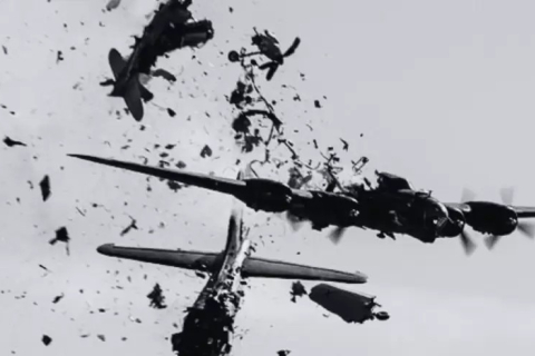 Іспанський пілот загинув під час зіткнення двох літаків на авіашоу в Португалії (ВІДЕО)