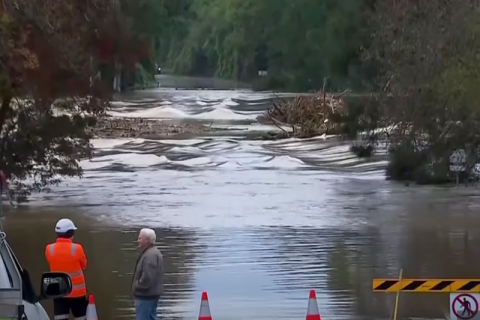 Сильні дощі на сході Австралії спричинили повінь у Сіднеї (ВІДЕО)