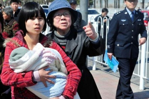 Приговор пекинского суда по делу Ху Цзя вызвал широкое осуждение со стороны общественности (фото)