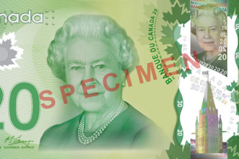Канада випустила пластикові доларові купюри