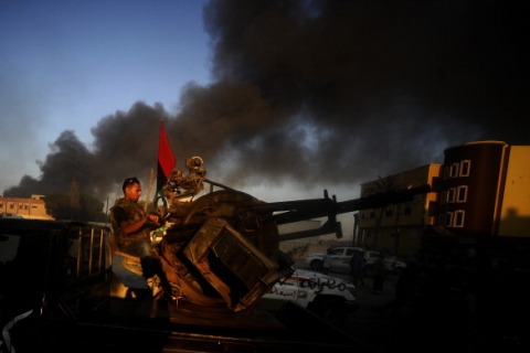 Сили Каддафі завдали удару по аеропорту у Тріполі 