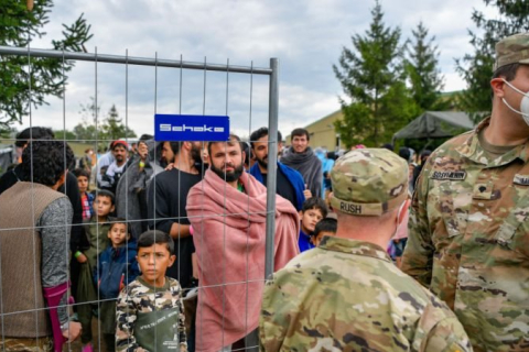 С помощью соседних афганских стран ЕС хочет предотвратить массовые миграционные потоки