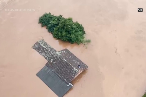 В результате наводнения на юге Бразилии, по меньшей мере, 31 человек погиб и 2 300 остались без крова