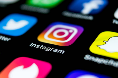 Instagram делает аккаунты подростков приватными, поскольку на приложение оказывается давление с целью защиты детей