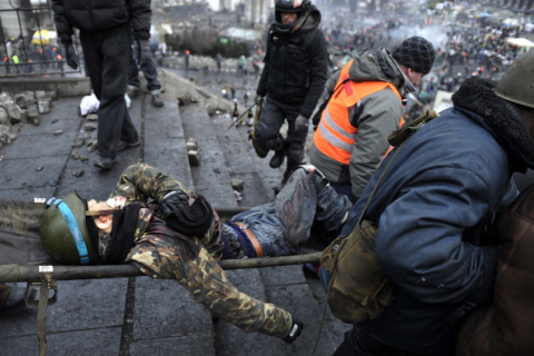 С начала столкновений в Киеве погибло 77 человек