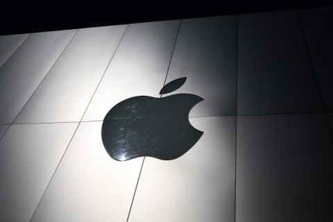 Apple придётся оспорить бренд «Яблоко» с одноименной партией