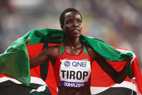 Кенійська олімпійська бігунка, рекордсменка світу Агнес Тіроп знайдена зарізаною. Поліція шукає чоловіка