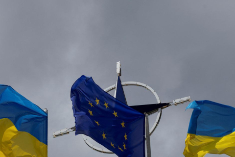 Украина ожидает "положительного" отчета ЕС по заявке на членство – министр