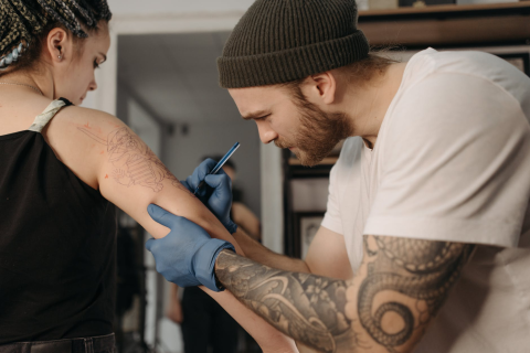Что такое медицинские татуировки: 3 ситуации, когда татуировка бывает необходима